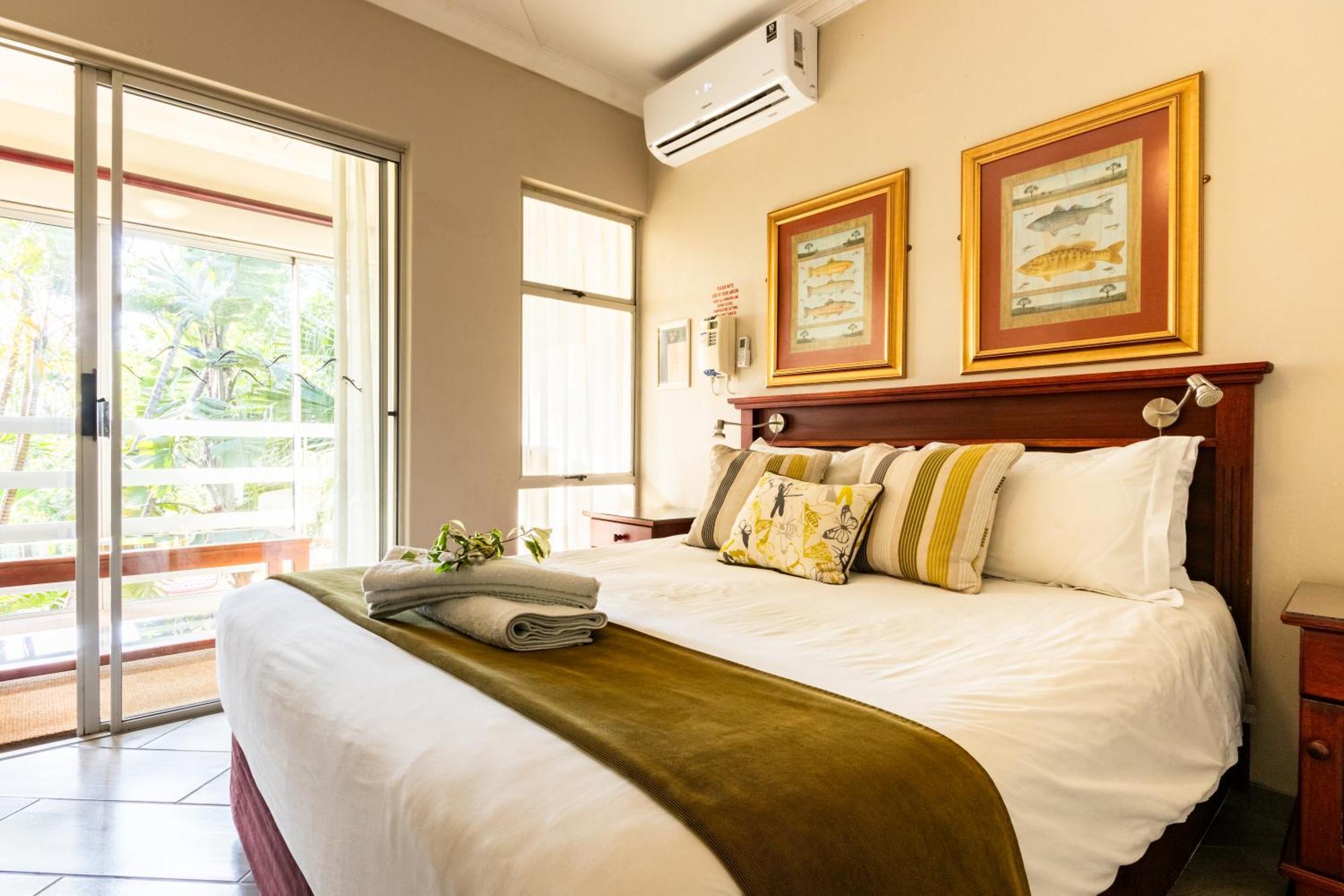 Perna Perna Lodge Saint Lucia Estuary エクステリア 写真